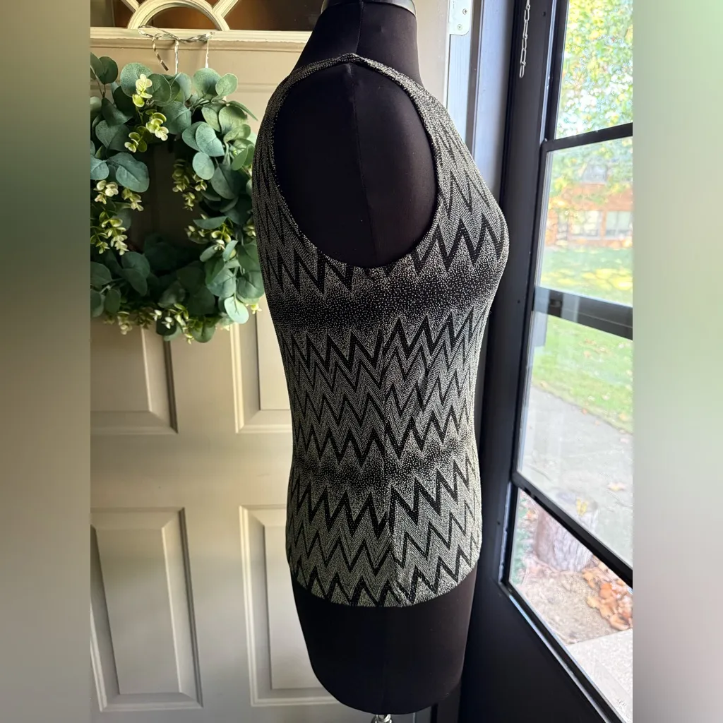 Vintage Y2K Studio Y sparkle chevron tank, size medium Black - Image 4