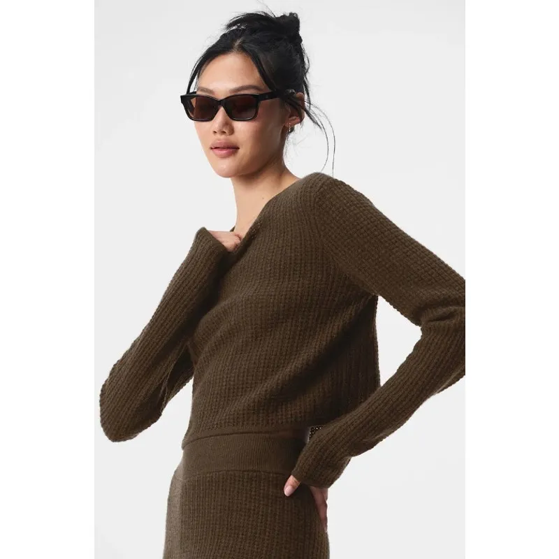 ALO SET Cashmere Plush Waffle Long Sleeve & High-Waist Plush Waffle Pant - Image 5