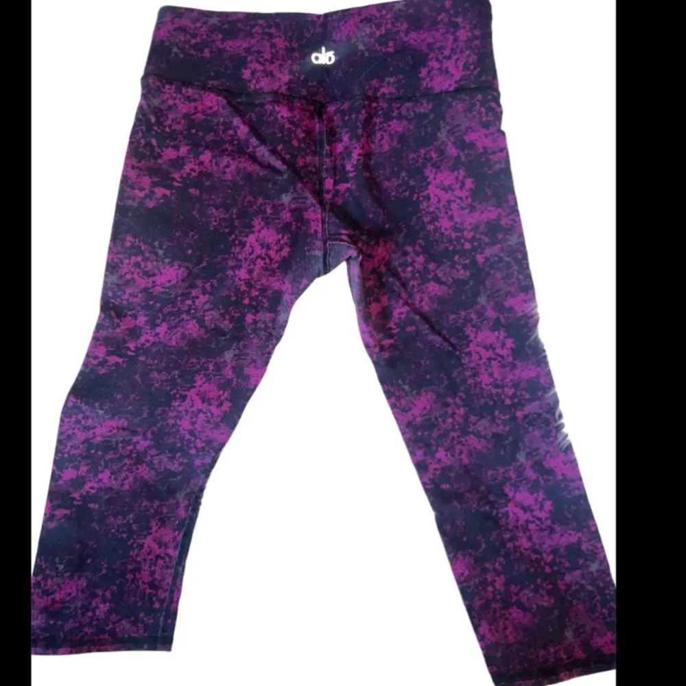 Alo purple capri leggings - Image 3
