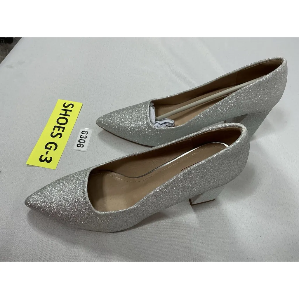 Womans Idifu Slipon Formal Pumps 10 Silver Sparkly Pointed Toe Block Heel NWOT - Image 3