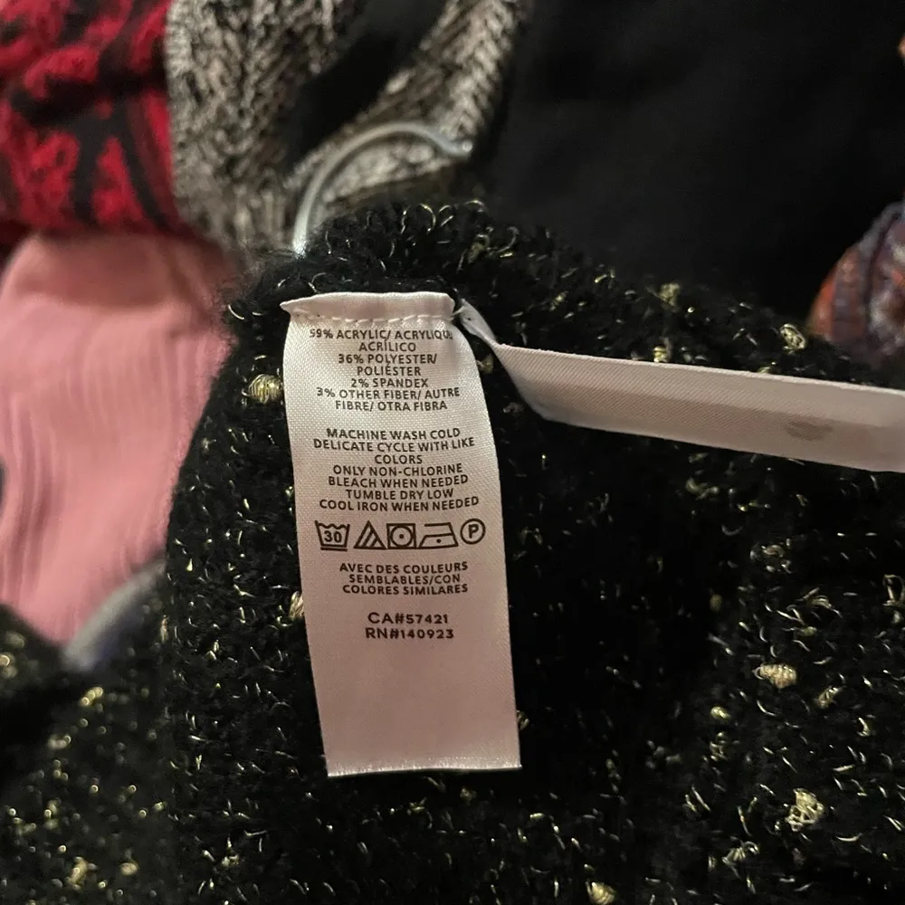 NWT Ann Taylor Black and Gold Shimmer Cardigan Sweater Size XS - Image 6