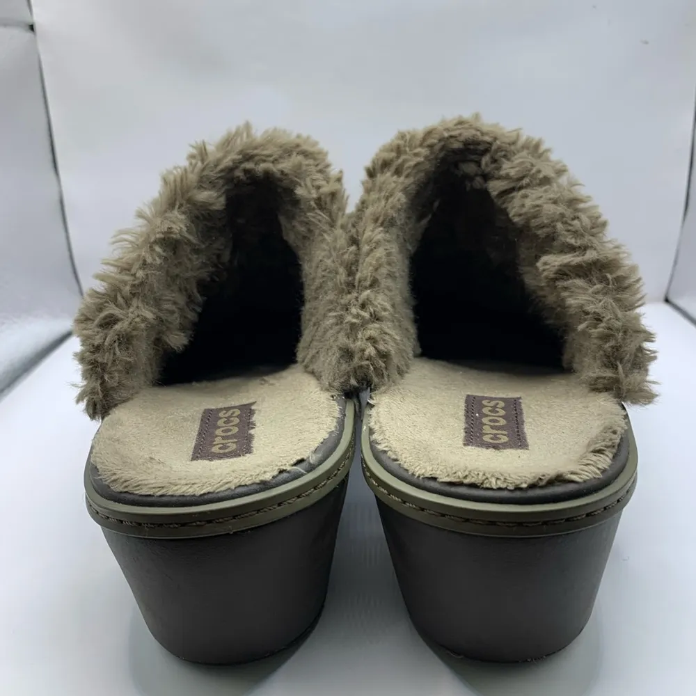 Women's Crocs Eva Cobbler Rubber Fur Lined Wedge Heel Clogs Brown Size 9 - Image 4