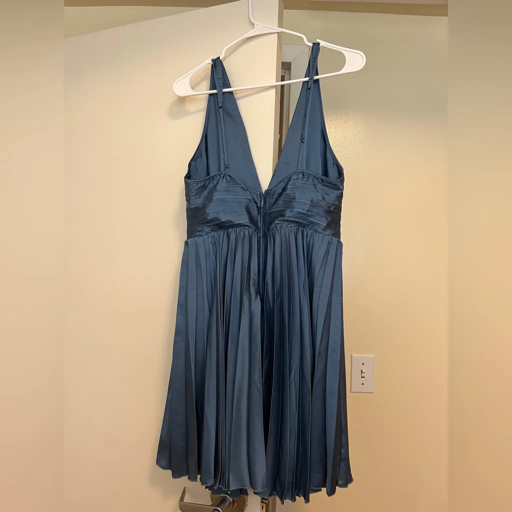 NWOT Abercrombie and Fitch Giselle Pleated Mini Dress Size Large - Image 3