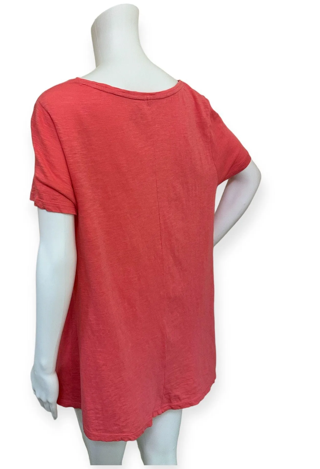 Crown Ivy Elephant Tee - Image 4