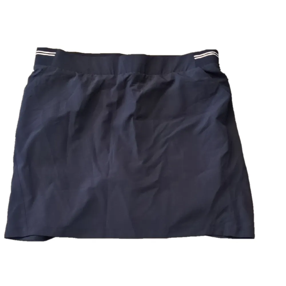 Kyodan Navy And White Golf Skort Size XL - Image 2