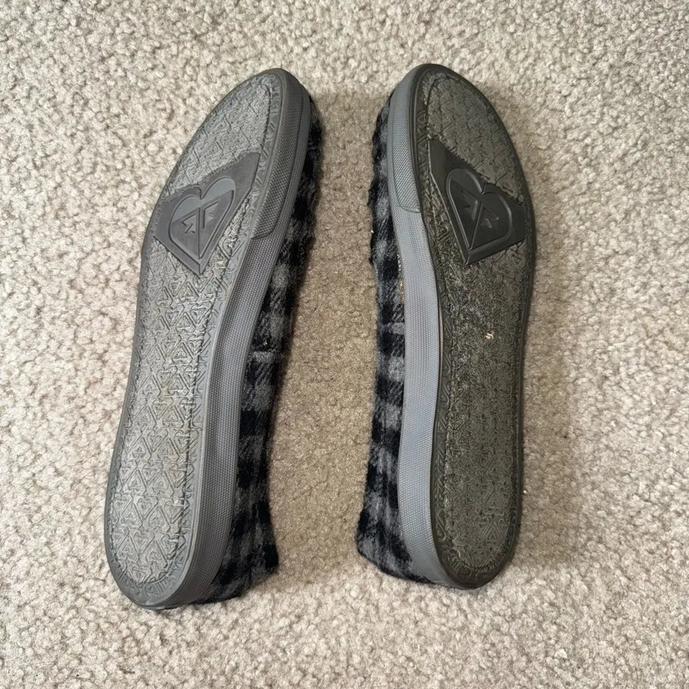 Roxy Women's Black Plaid Shoes - Image 2