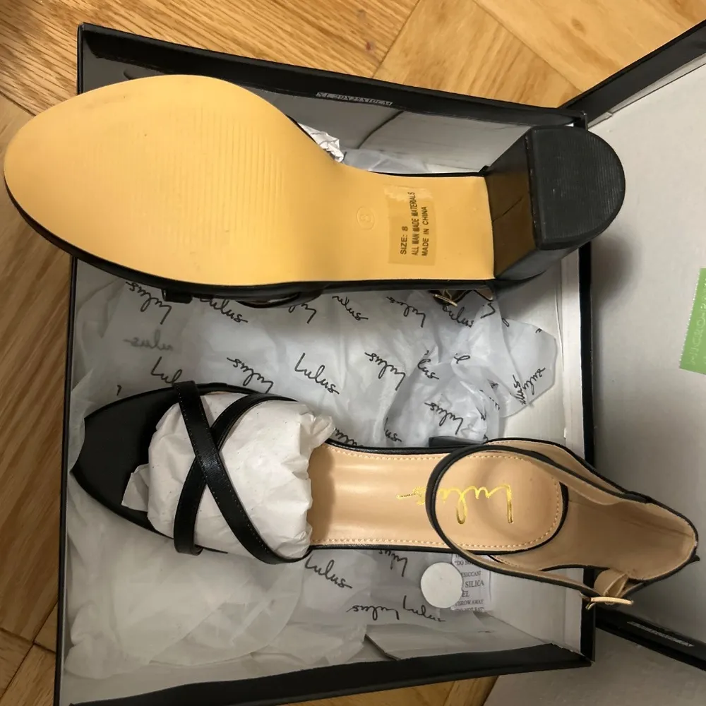 *Brand New*Lulus Dale Black Platform Ankle Strap Low Heel Sandals - Size 8 - Image 3