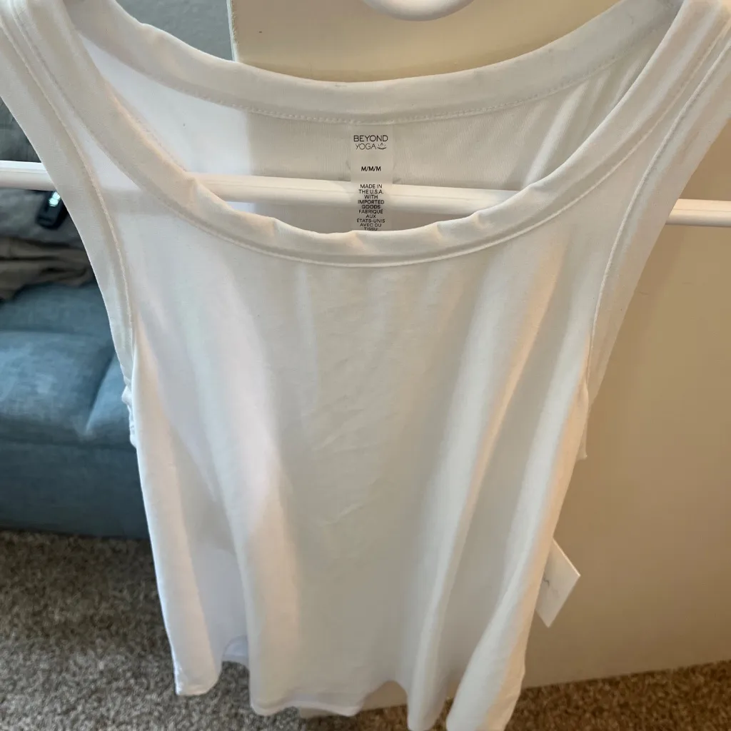 Beyond yoga, Spacedye featherweight tank new with tags medium - Image 2
