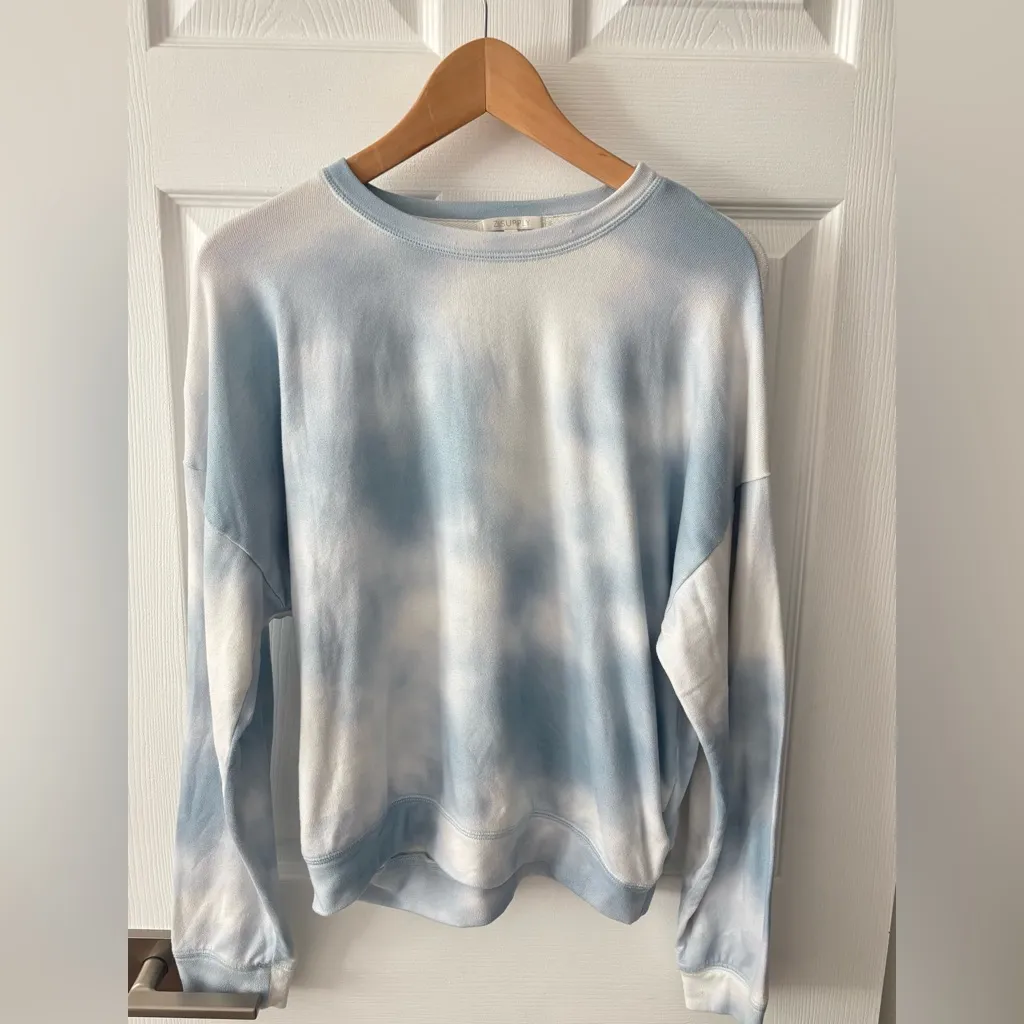Z Supply Care Cloud Blue and White Tie-Dye Sweatshirt size Medium - Image 12