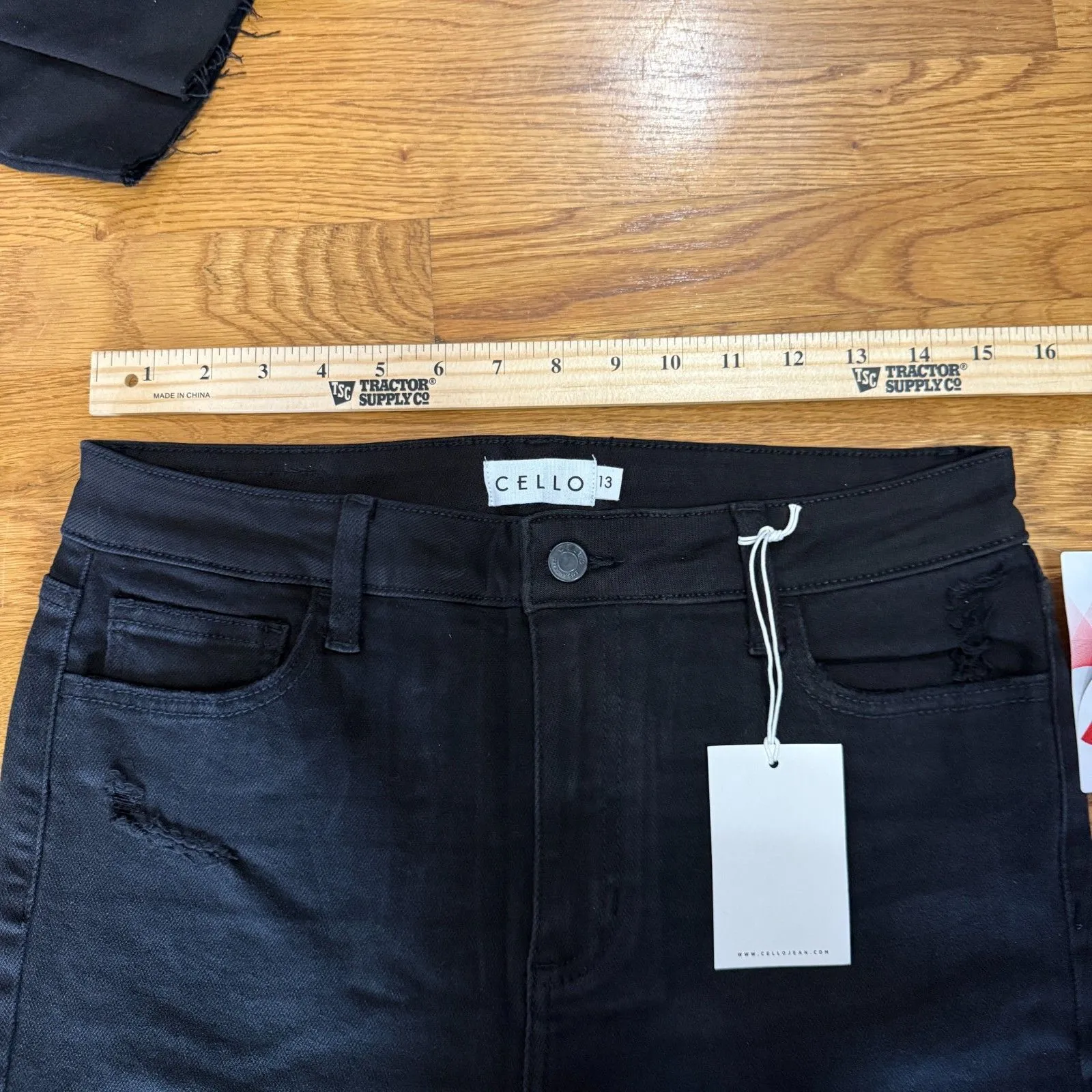 Cello‎ HIGH RISE MOM CUT HEM SKINNY Size 13 - Image 6