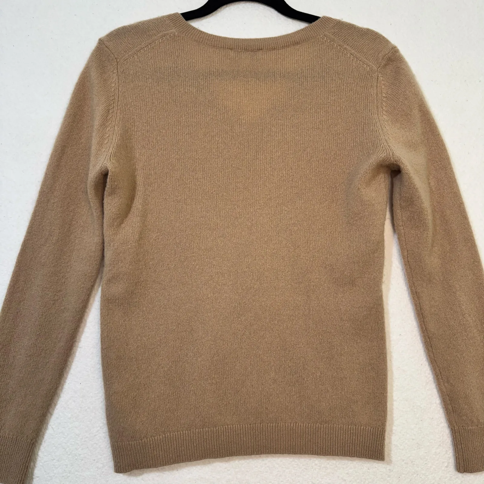 Nordstrom Camel Brown Cashmere V-Neck Long-Sleeve Sweater Size Small Relaxed Fit - Image 4