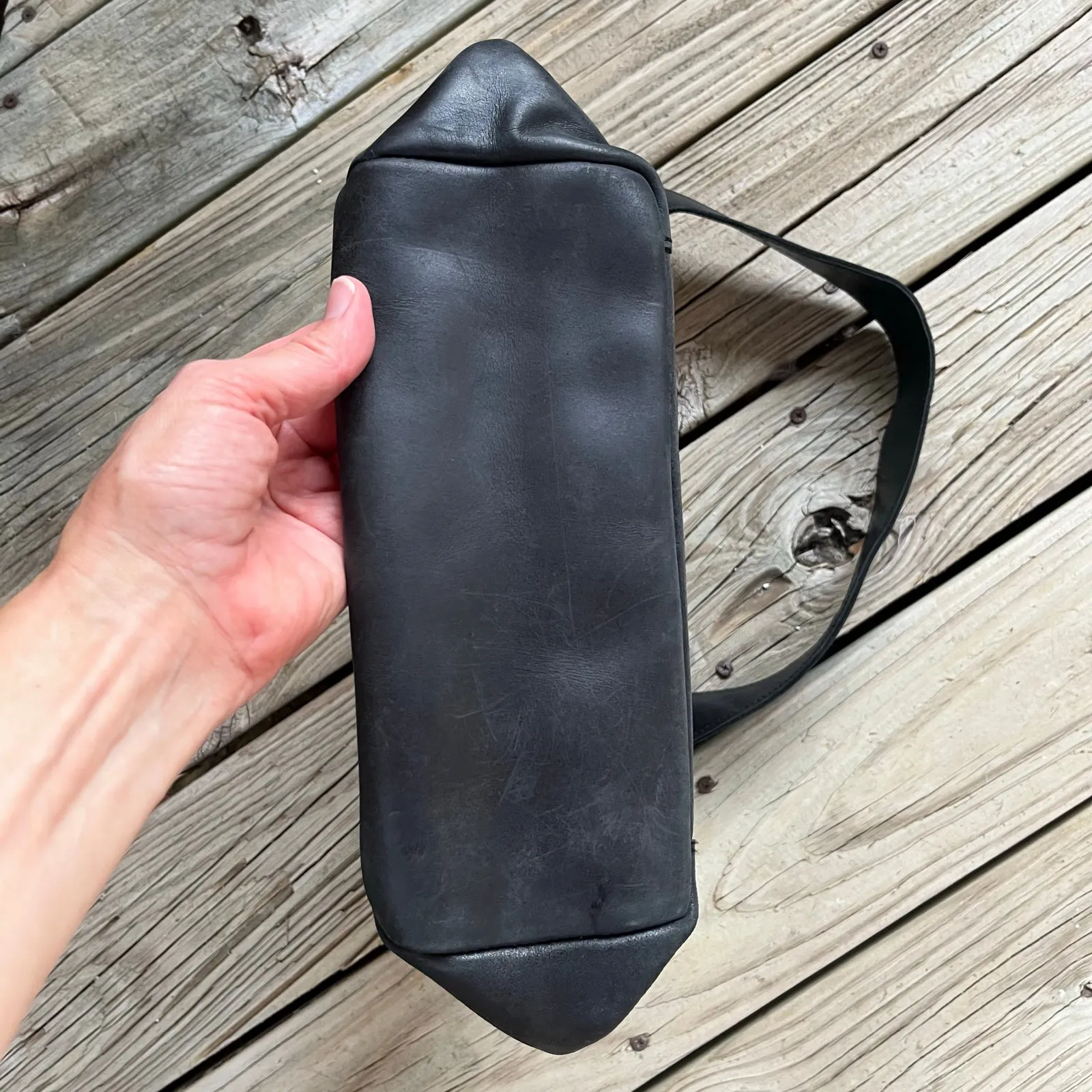 Able Women's Mihiret Bucket Bag Shoulder Strap Black Leather - Image 5