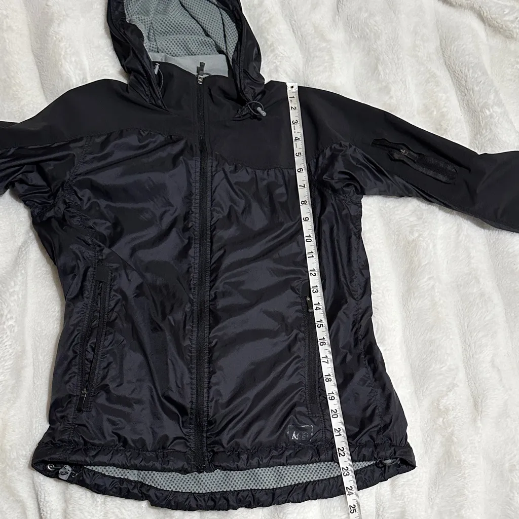 REI Women’s Small Jacket Black - Image 7