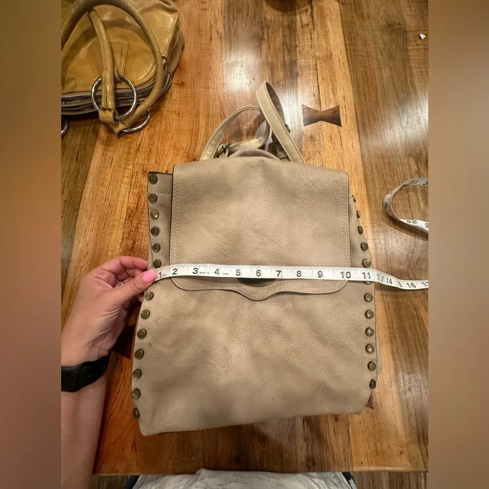 Jen & Co Bex Vegan Distressed Backpack - Image 6