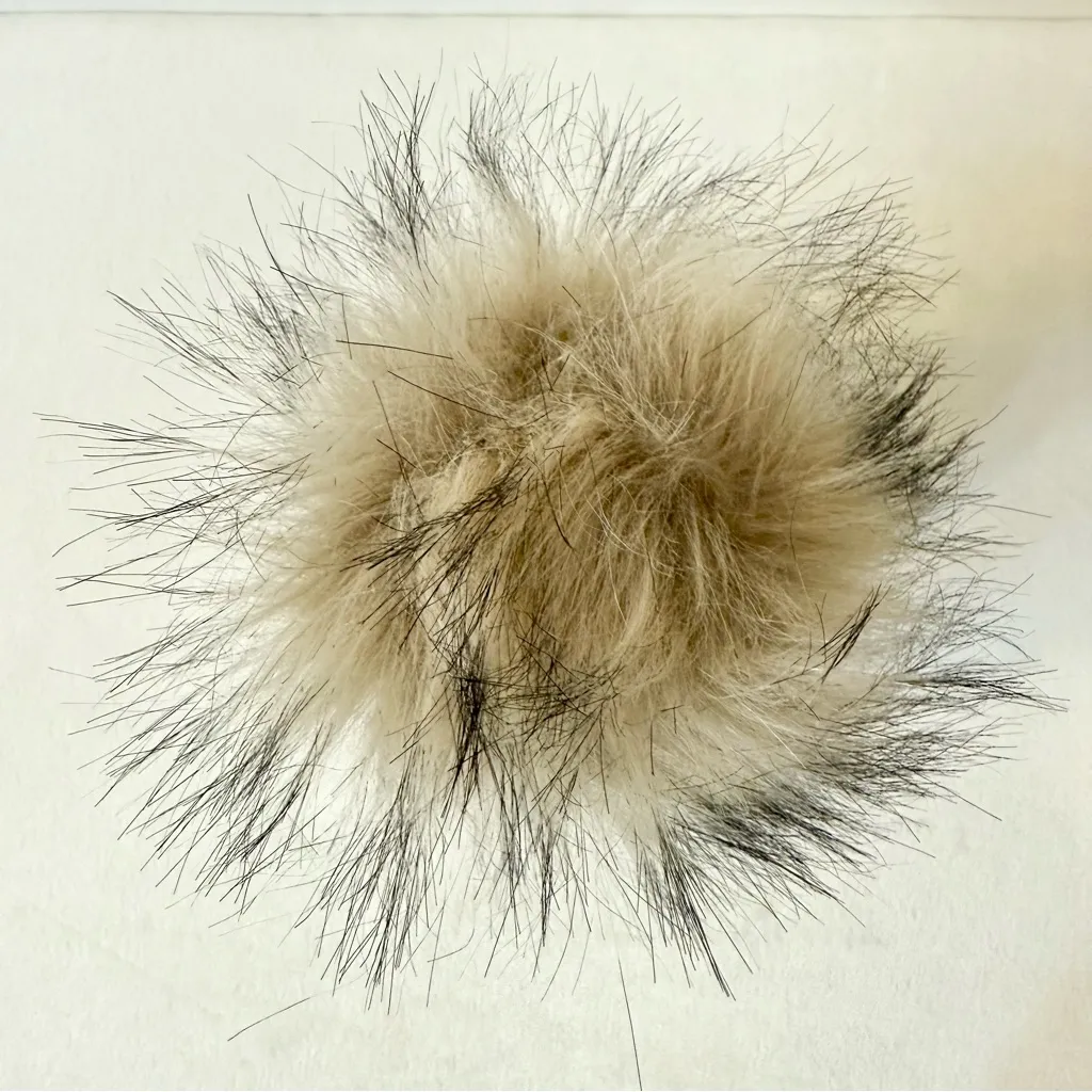 Norla Canada Cream Taupe Alpaca Wool Blend Pom Pom Winter Hat O/S Tan - Image 4