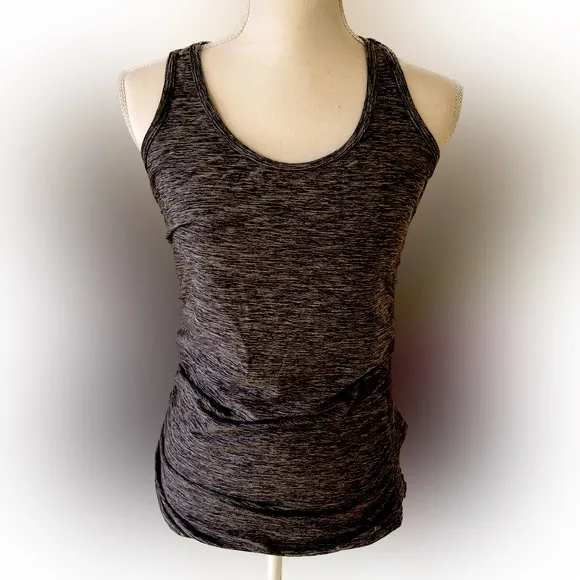 Old Navy workout tank top - Image 4