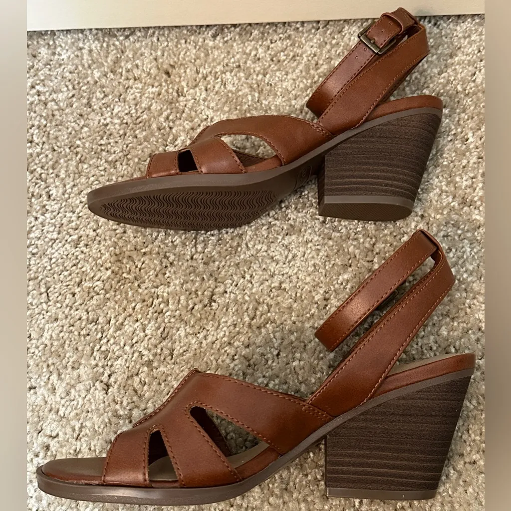 Frye and Co. Women’s Brown Gelsey Heeled Open Toe Sandals Size 8 Vegan Leather - Image 4