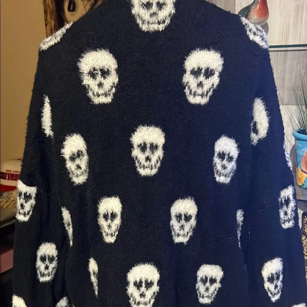 Hot Topic fuzzy Black and White Skull Pattern Sweater - Image 7
