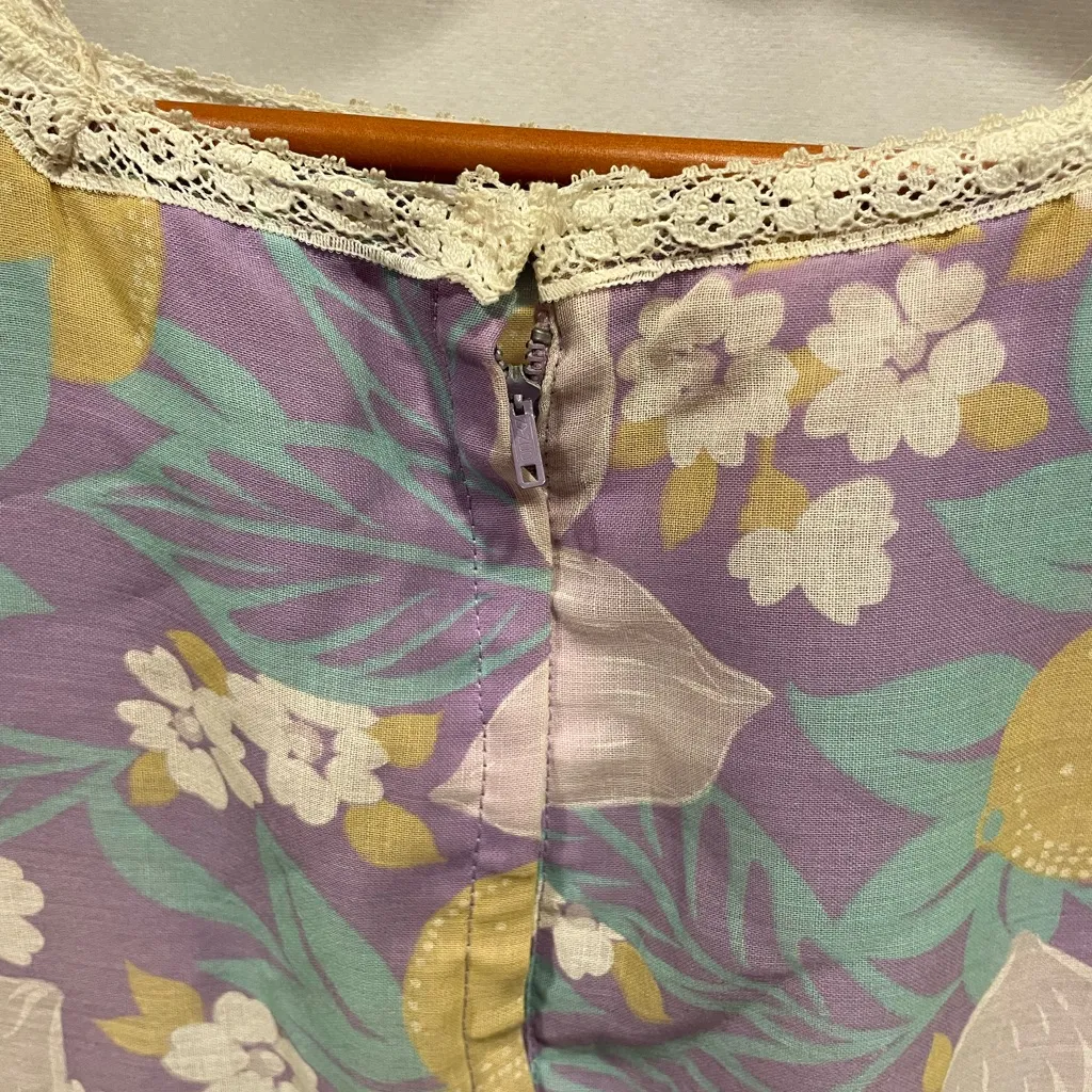 Vintage 60’s-70’s boho lace trim lavender floral pleated angel sleeve mini dress - Image 5