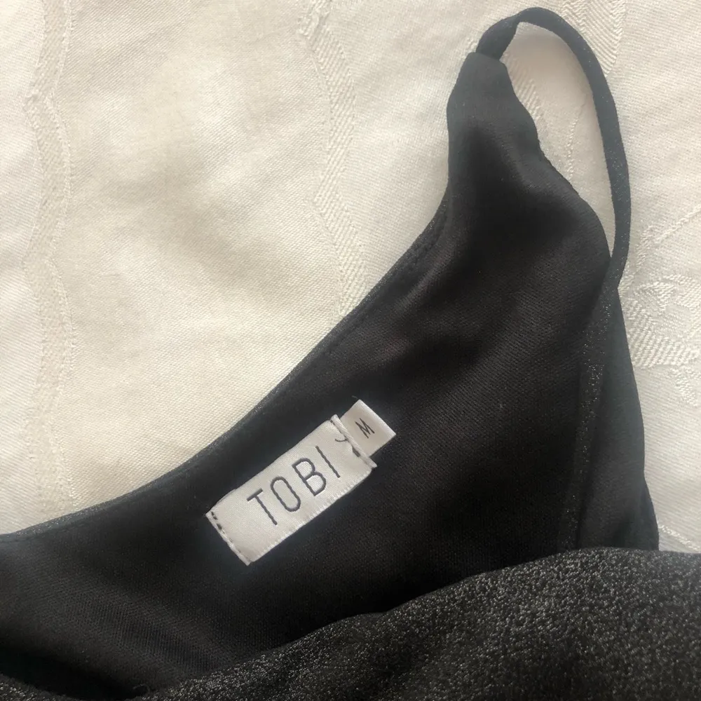 Tobi Glittery Black Cropped Cami top M - Image 4