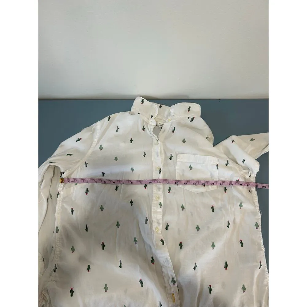 Old Navy classic button down shirt size L white with cactus print cotton blend - Image 7