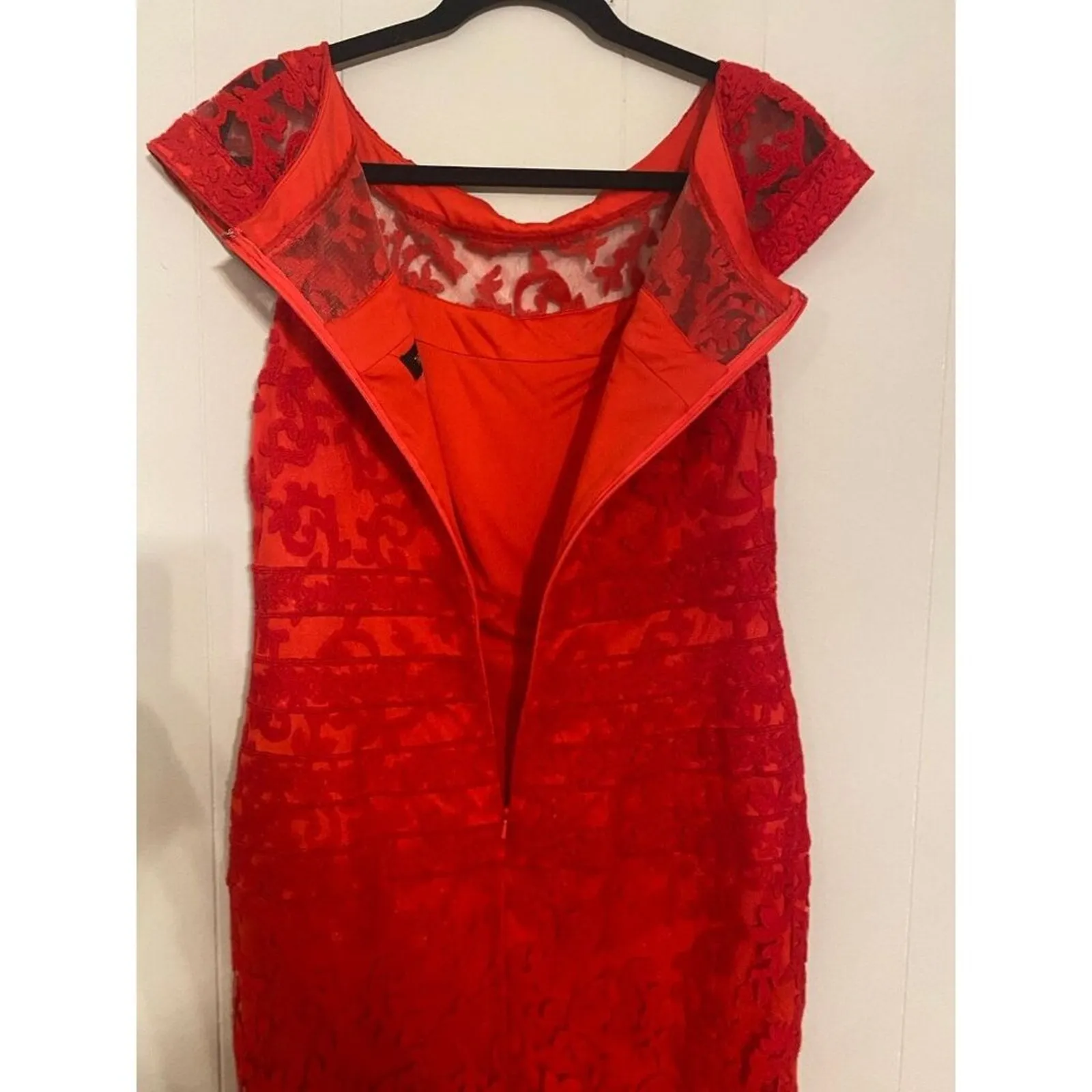 Tadashi Shoji Lace Holiday Party‎ Cocktail Dress Flame Red Bateau Neck (10) Gala - Image 5