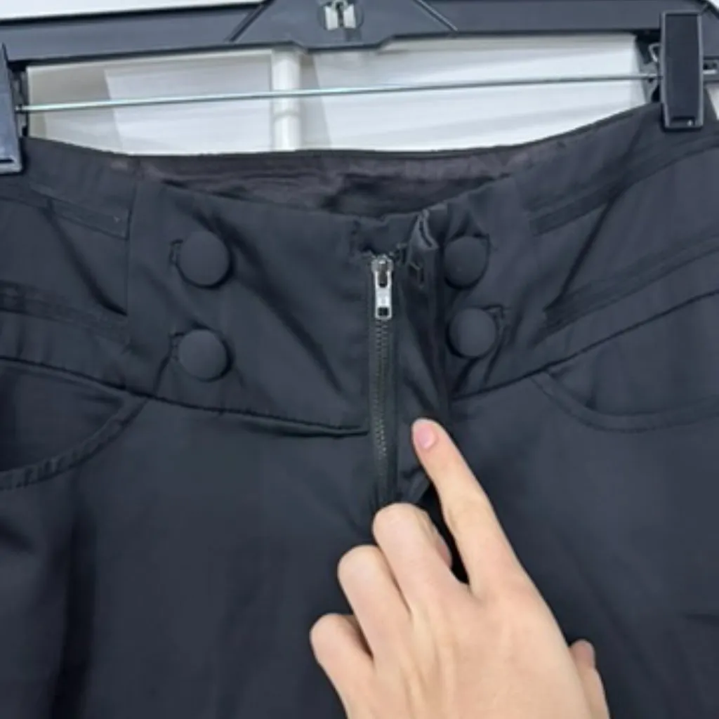 Guess Satin Capri Pants - Image 3