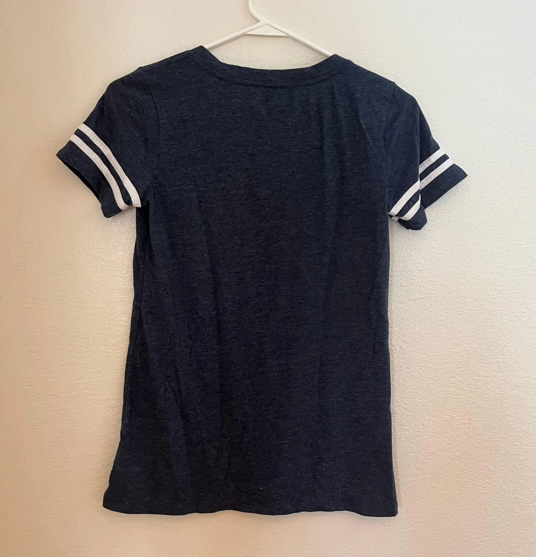 Boston Red Sox TShirt Blue Size XS - Image 3