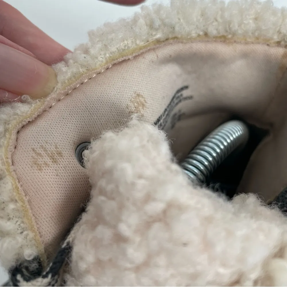 Steve Madden NYC Hiker Felt Sherpa Lugged Soles Plaid Laces Grey Black Cream - Image 14