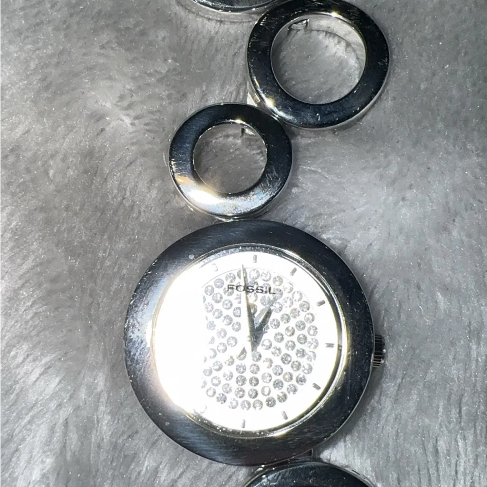 Fossil Women's Silver and Black Watch - Image 2