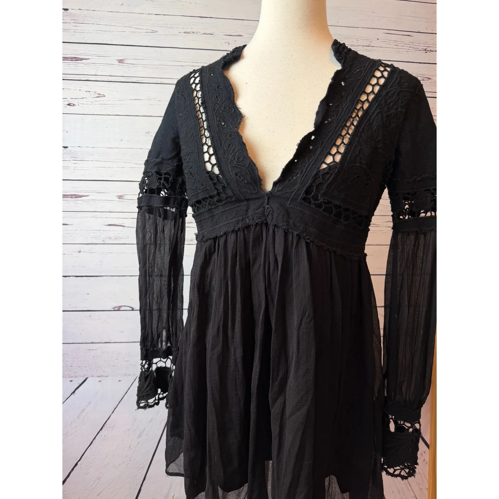 Free people Dress Boho LBD size 2 Tunic Whimsygoth Black Long Sleeve Cut‎ Out - Image 3