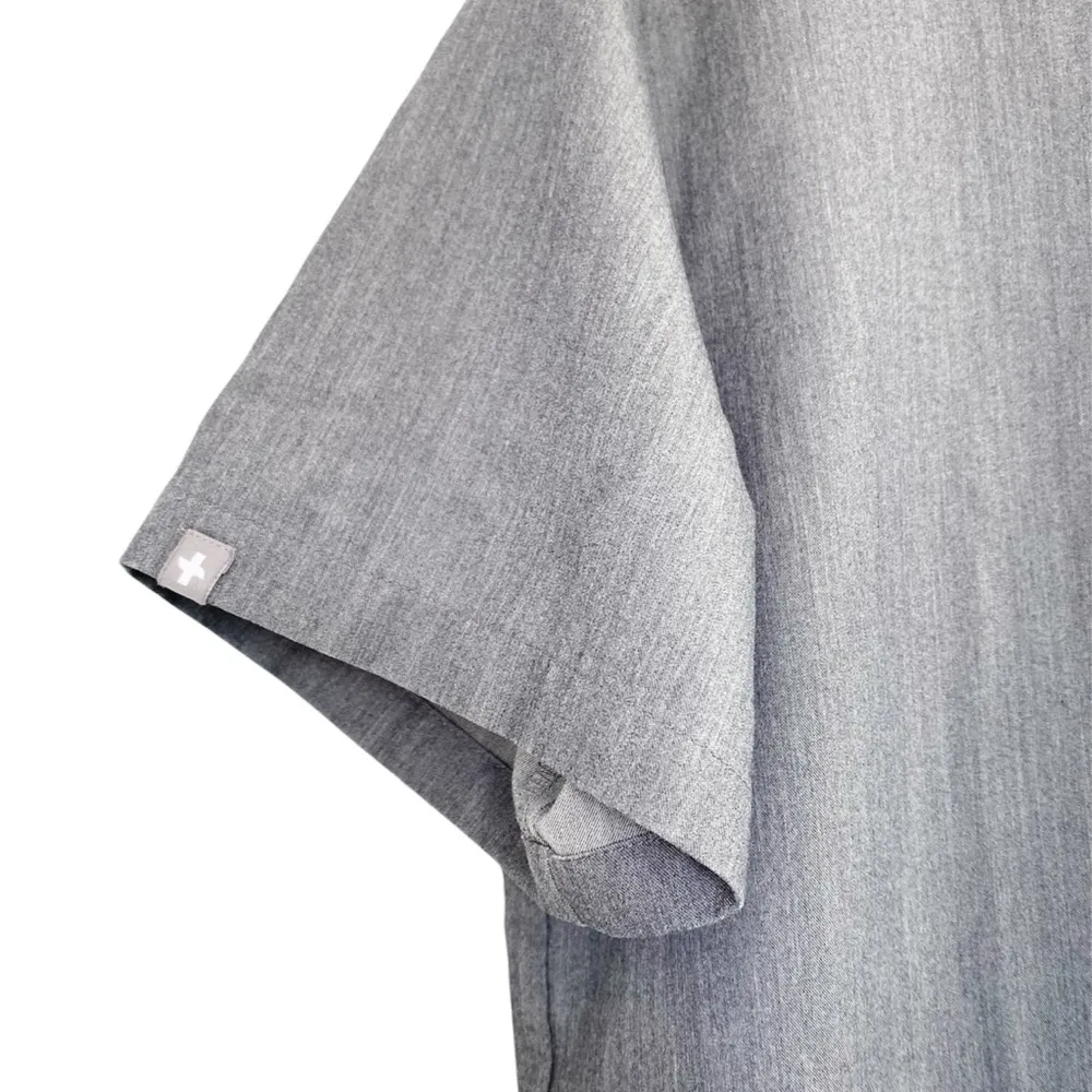 Figs Technical Collection Women’s Medium Gray Scrub Top Gray Catarina One Pocket - Image 4