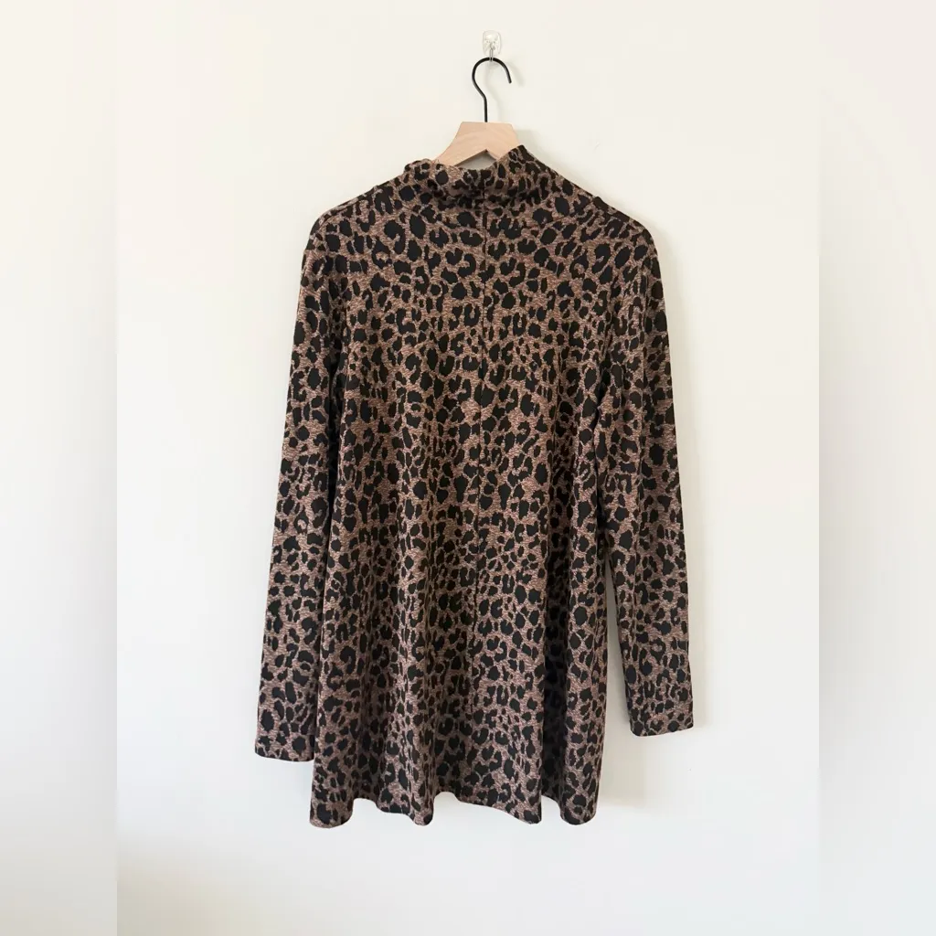 No Brand Long Sleeve Turtleneck Tunic Top in Leopard Print Brown & Black - Image 6