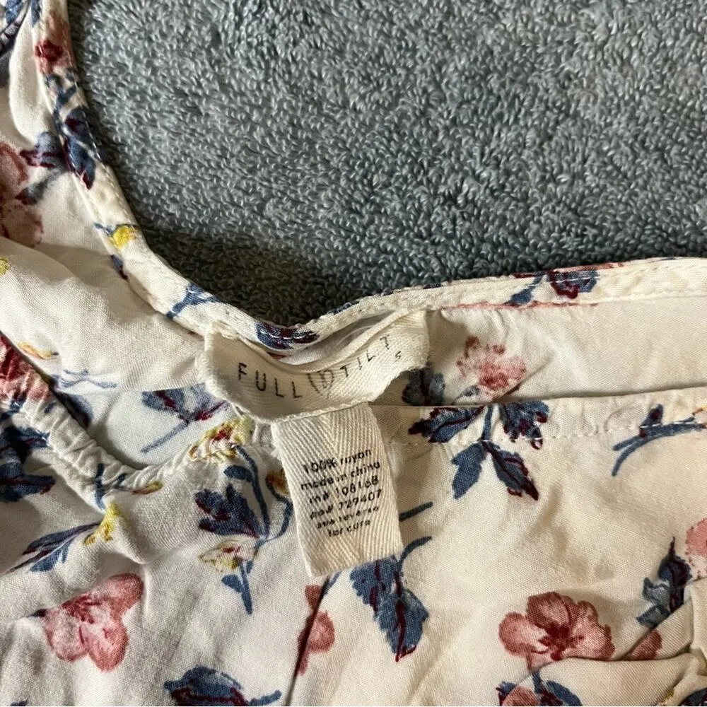 Full Tilt By Tilly’s Floral Ruffle Multi Color Tank Cami Top Coquette Size Small - Image 9