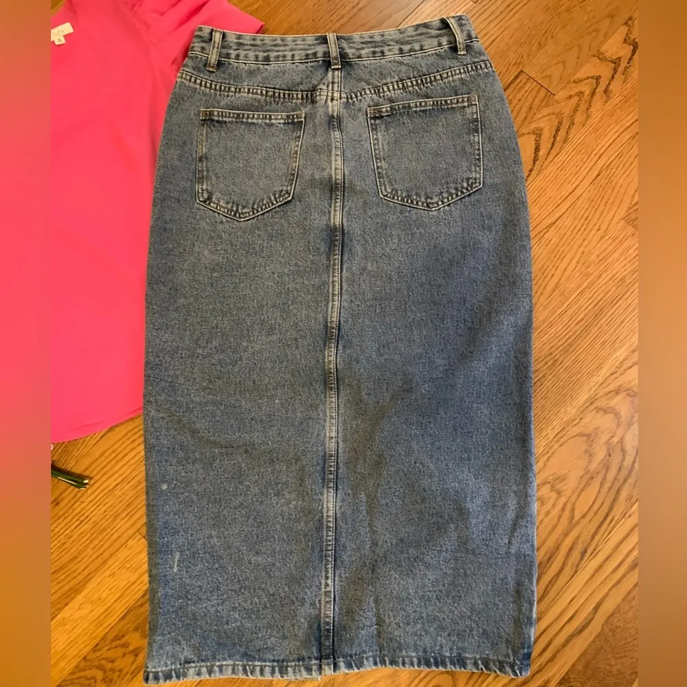 Acid wash Slit front denim midis skirt size M - Image 6