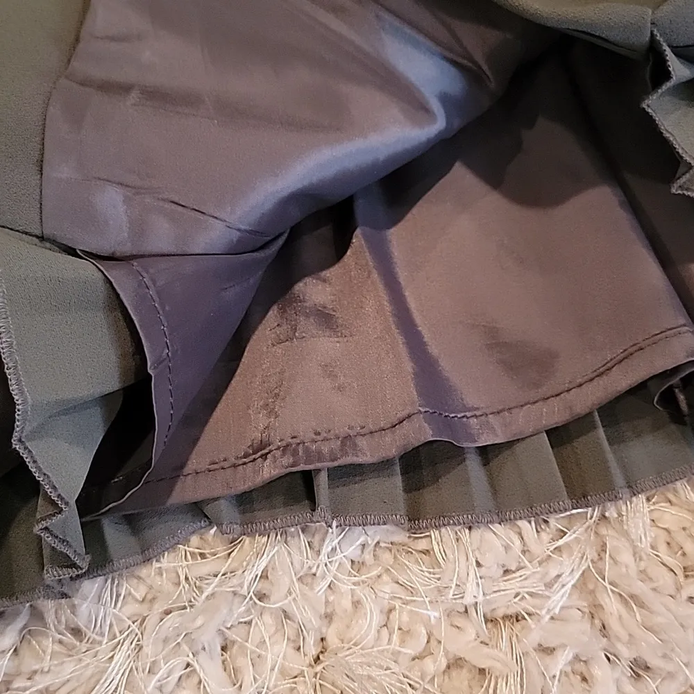 Karen Millen Karen Mullen Tailored Buckle Detail Pleated Mini Skirt size 4 - Image 7