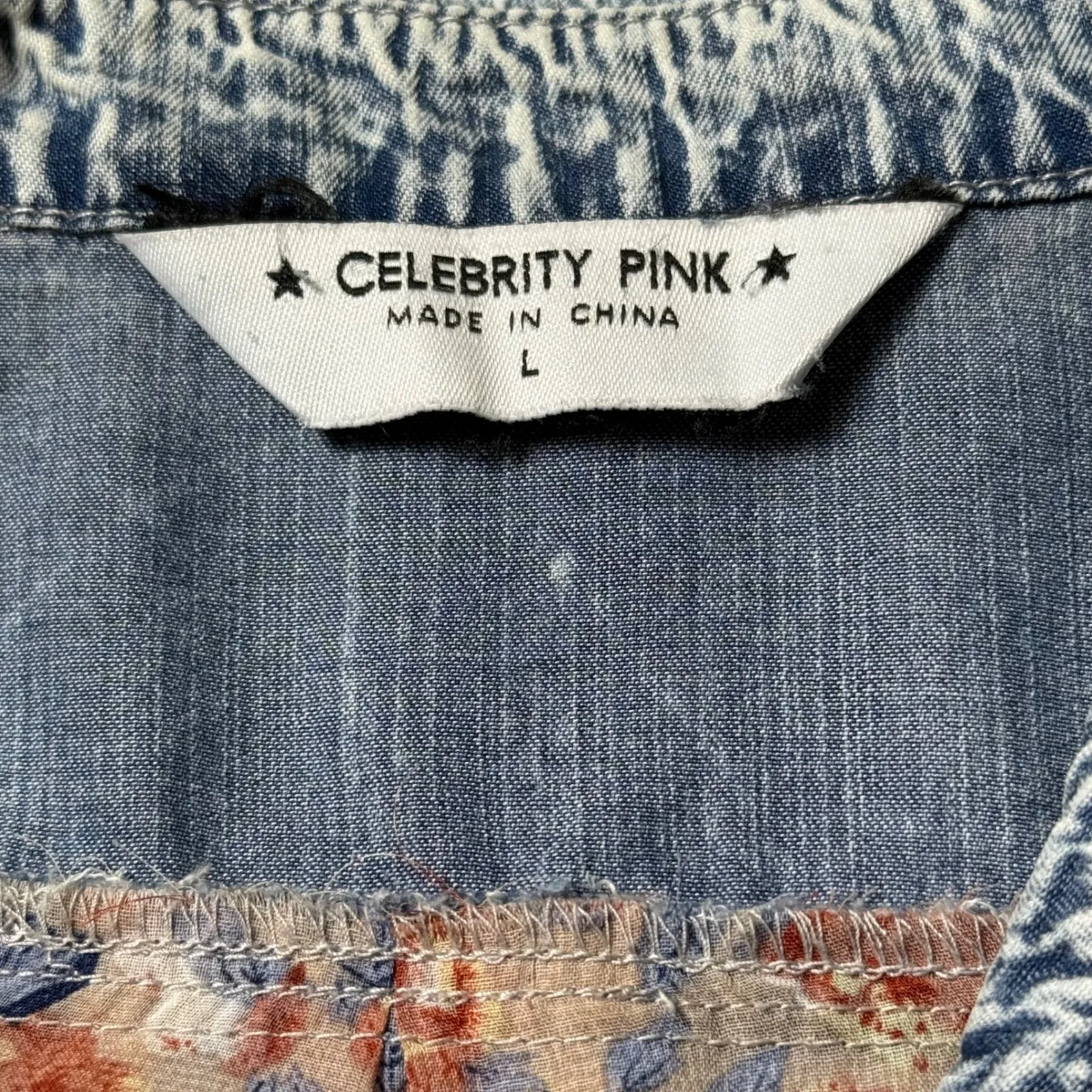Celebrity Pink Denim Top Ombre Sleeveless Frayed Hem‎ Floral Accents - Image 8