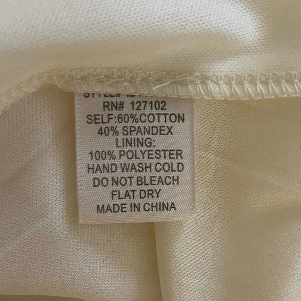 NWT! Women’s Pink Owl cream colored v-neck 3/4 sleeve lace dress Small - Image 4