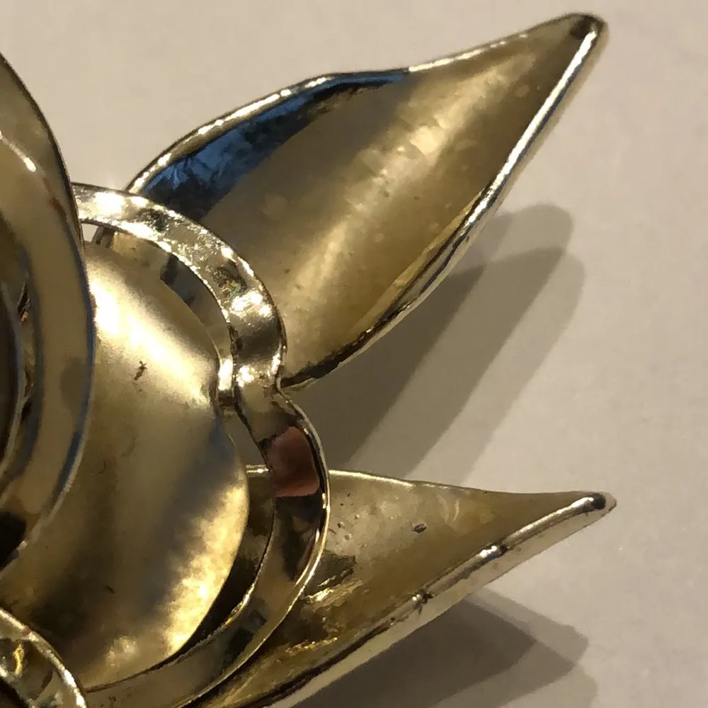 Vintage Satin Soft Light Gold Tone 3D Flower CZ Rhinestone Brooch Shoulder Pin - Image 7