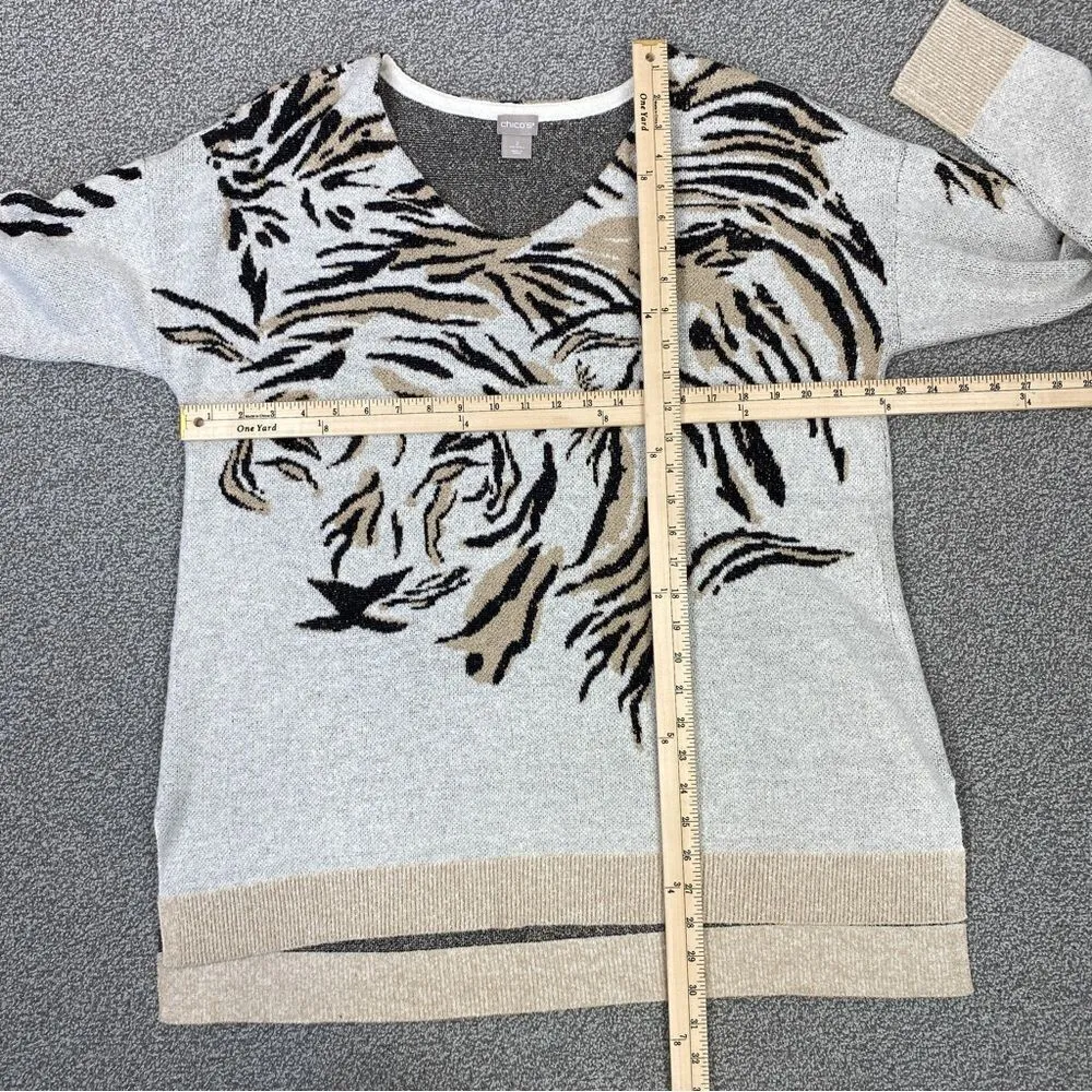 Chico’s Tiger‎ Face Stripe Tunic Sweater Gray Beige Large V Neck Pullover - Image 11
