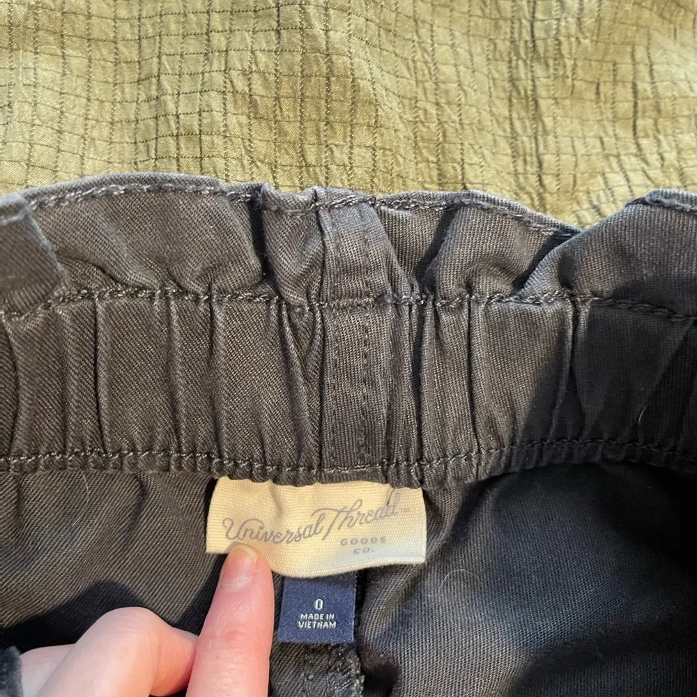 Universal Threads Universal Thread grey women’s pants - Image 4