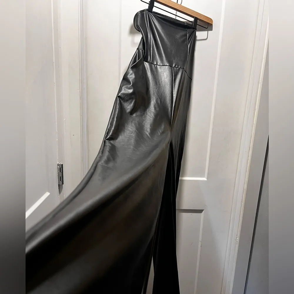 Faux leather jumper. Size M - Image 2