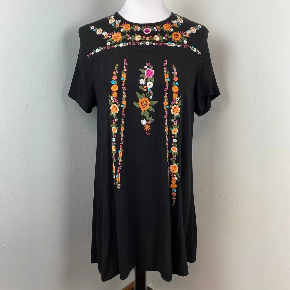 Umgee Black Colorful Floral Embroidered A-Line Tee Dress Medium - Image 3