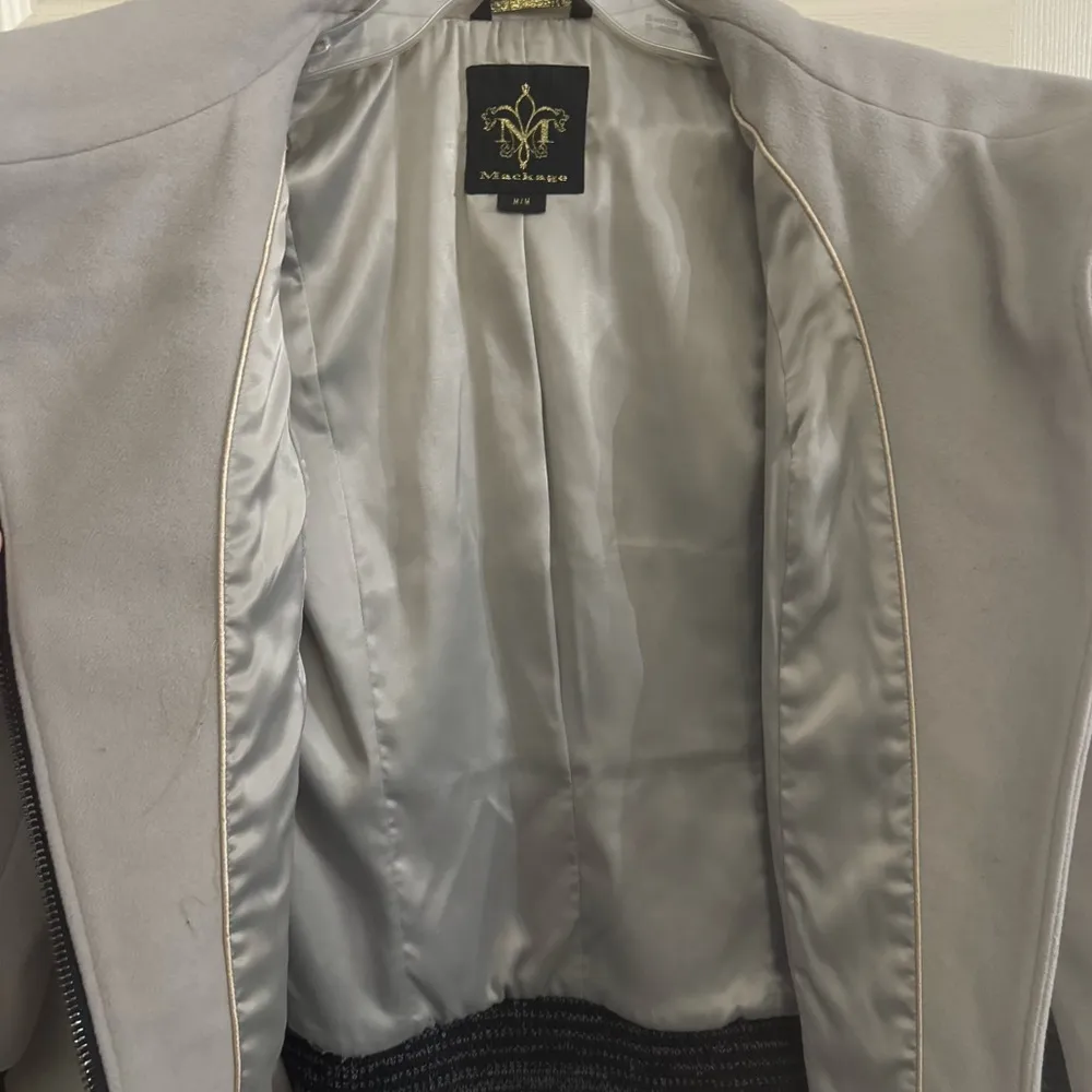 Mackage Women’s Zip Coat Bone Off-White Size M - Image 4