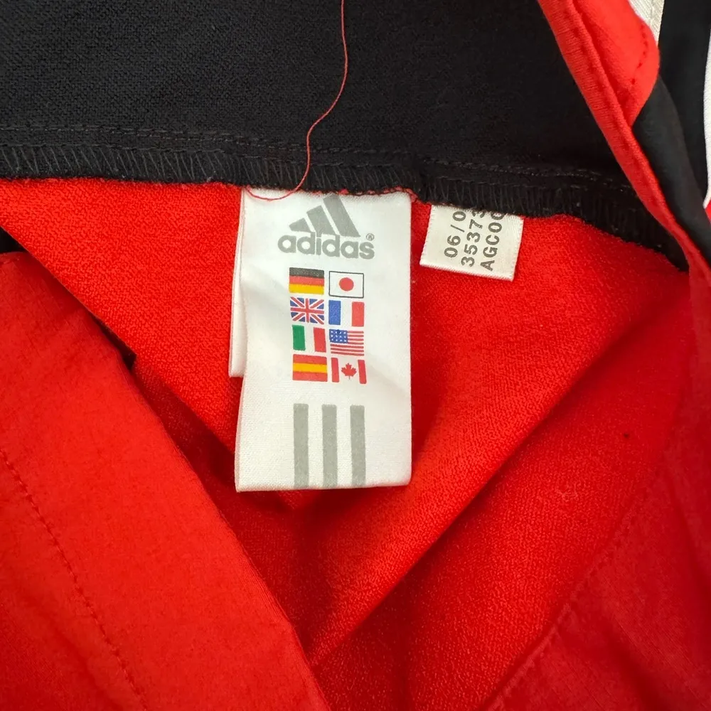 Women’s Adidas red windbreaker lightweight full zip hoodie jacket Medium - Image 4