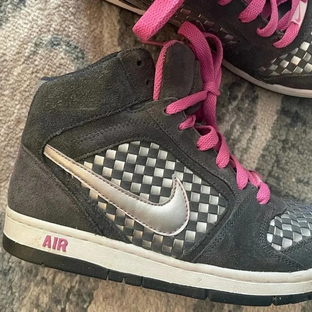 Nike Air Women’s Pretige III Lace Up Sneakers Size 7.5 / Style 349443-001 - Image 2