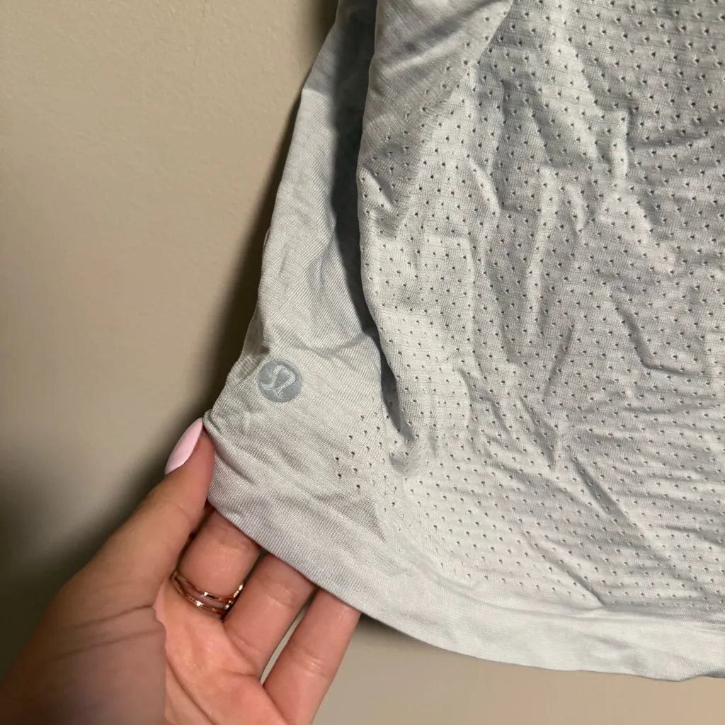 Lululemon Breeze By Muscle Crop Tank *lululemon Silver Lilac Silver Lilac Size 4 - Image 5