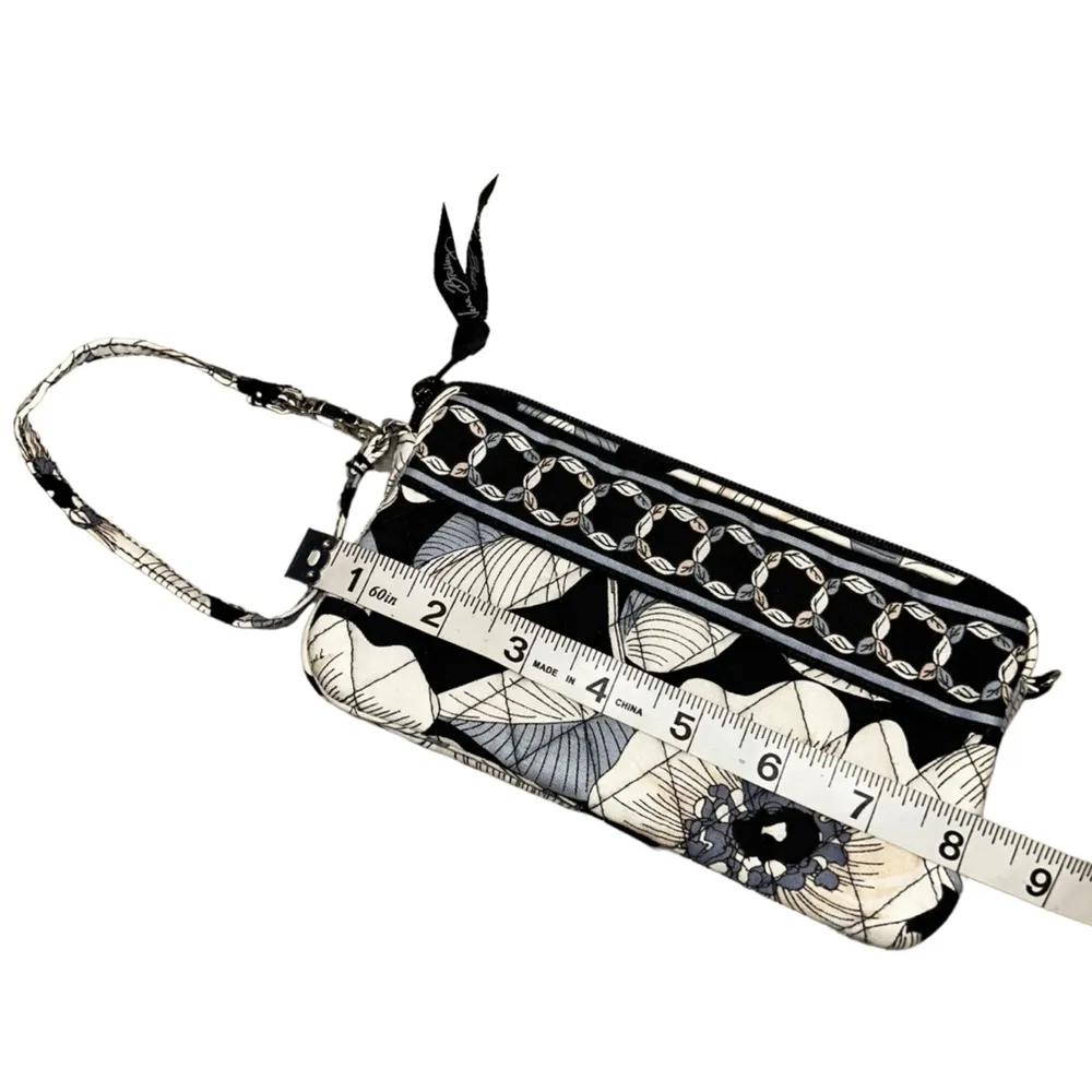 Black & White Floral Style Pattern Vera Bradley Wristlet Design Purse Wallet Bag - Image 2