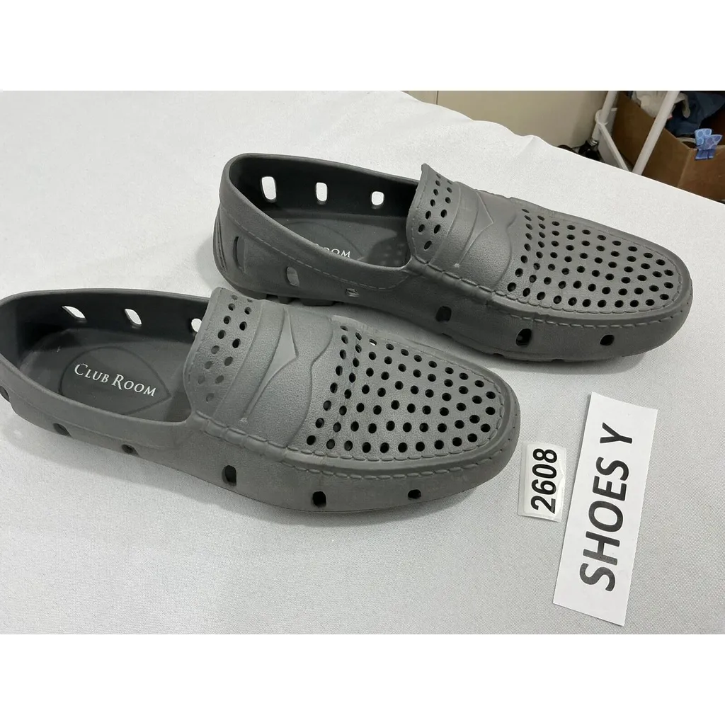 Womans Club Room Atlas Perforated Driver Gray Rubber Loafer 7 M - Image 2