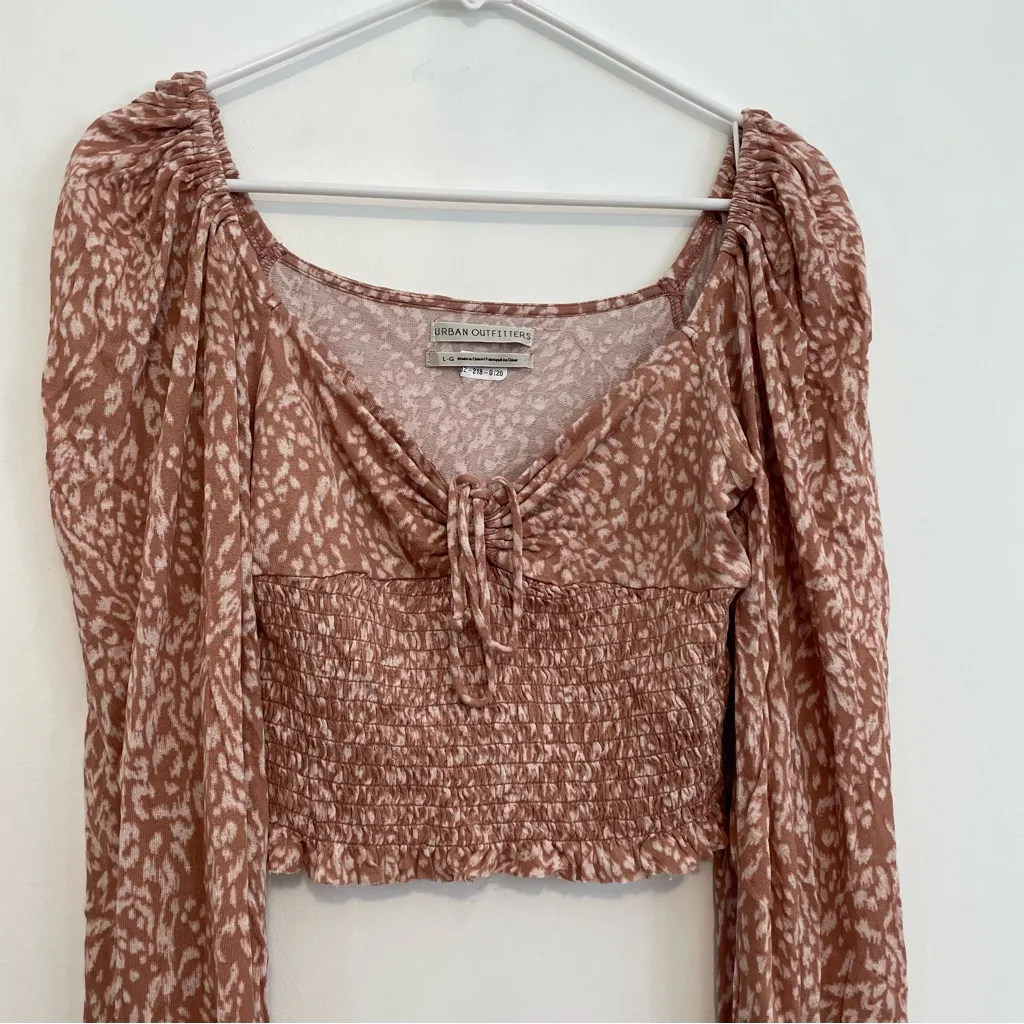 URBAN OUTFITTERS UO Old Soul Smocked Top Mauve Pink ish Leopard Cheetah Crop Top - Image 6